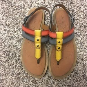 Clark’s size 6 sandals.